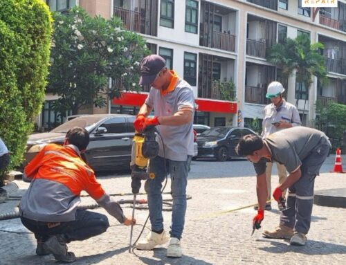 เติมเต็มโพรง ซ่อมถนน หน้าคอนโดมิเนียม กรุงเทพฯ